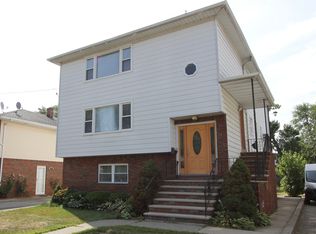 34 North St FLOOR 2, Elmwood Park, NJ 07407