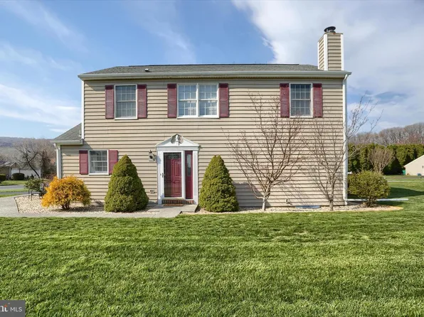 6000 John Cir, Harrisburg, PA 17112