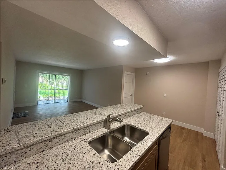 5305 Summerlin Rd #501 — Photo 3