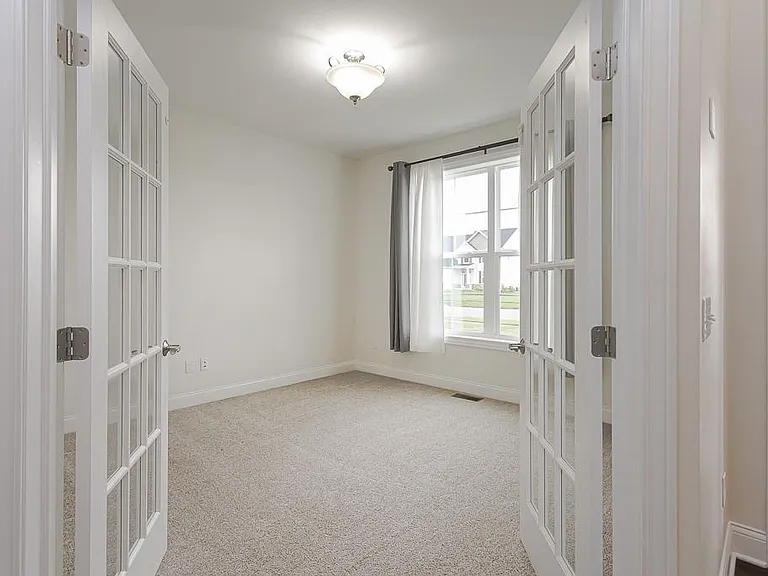 114 Valley Hall Dr — Photo 24