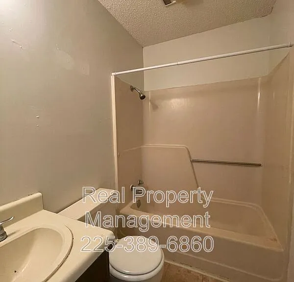 750 Hospital Rd #O-2 — Photo 13