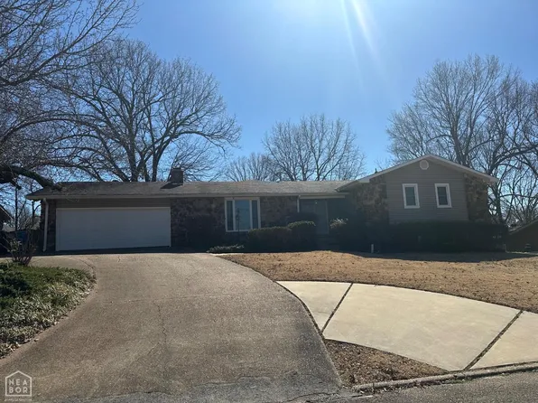 1615 Pinoak Pl, Jonesboro, AR 72404
