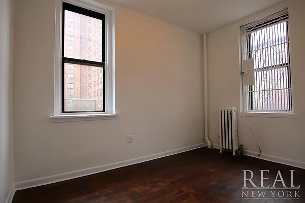 Rented by REAL New York | media 18