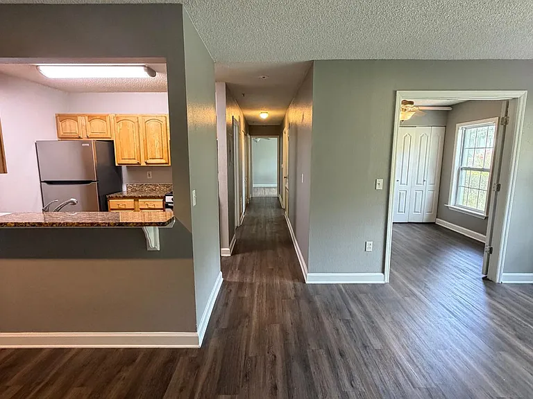 2025 Dixie Belle Dr #J — Photo 5
