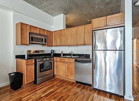 3rd image of 1620 S Michigan Ave Unit 511