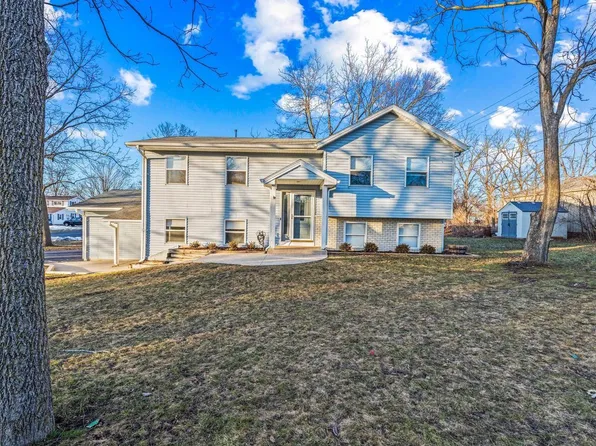 514 Lois STREET, Mukwonago, WI 53149