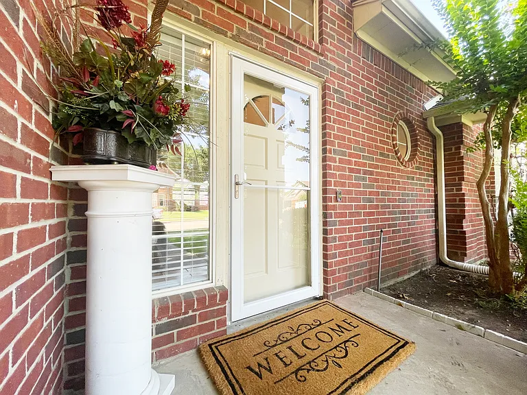 619 Lakewood Dr — Photo 12