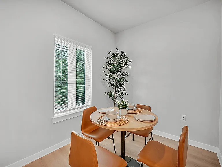 716 Peques St — Photo 10