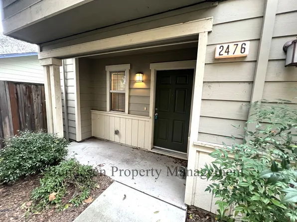 2476 Avignon Cir, Santa Rosa, CA 95403