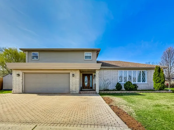 5621 N Rogers Ave, Chicago, IL 60646