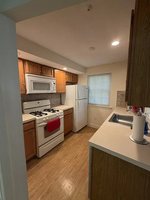 2 bed, 1.5 bath, 1120 sqft, $2,500 — Photo 4