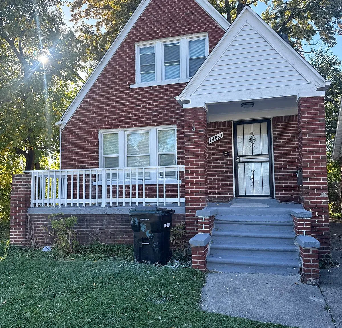 3 bed, 1208 sqft, $1,400 — Photo 1