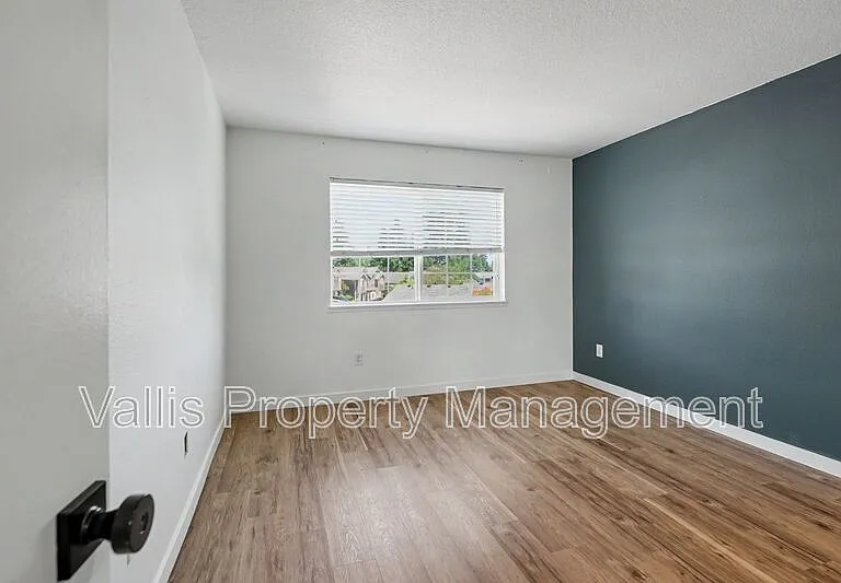 5260 Springcrest Dr S — Photo 23