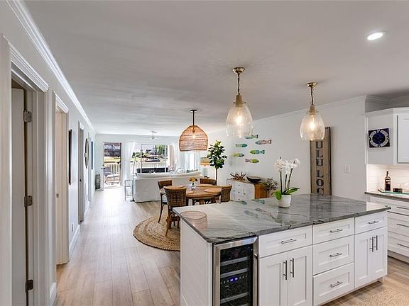 4th image of 705 Berry Ct