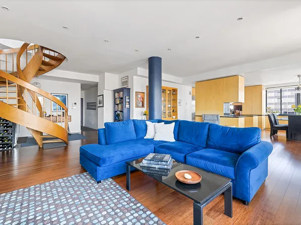 250 East 40th Street image 9 of 24