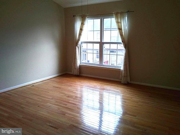 4th image of 20807 Shamrock Glen Cir