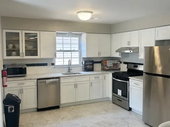 5 Skillman Avenue image 1 of 17