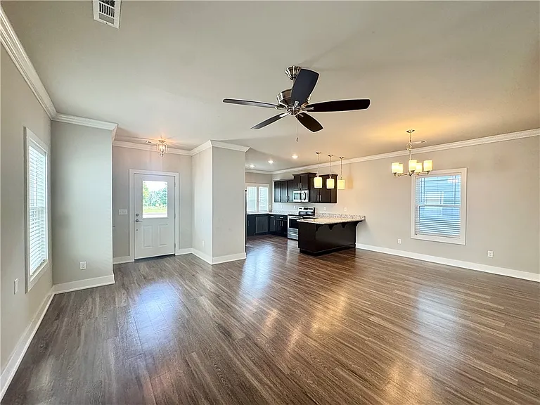 1013 NE Heights Ln — Photo 6