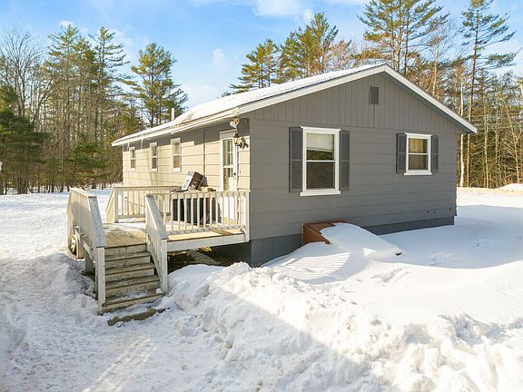 5th image of 124 Rumford Avenue