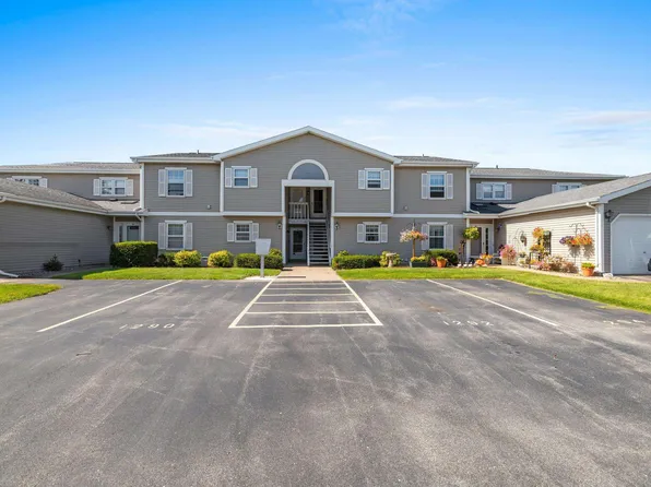 1294 Wittmann Park Ln, Menasha, WI 54952