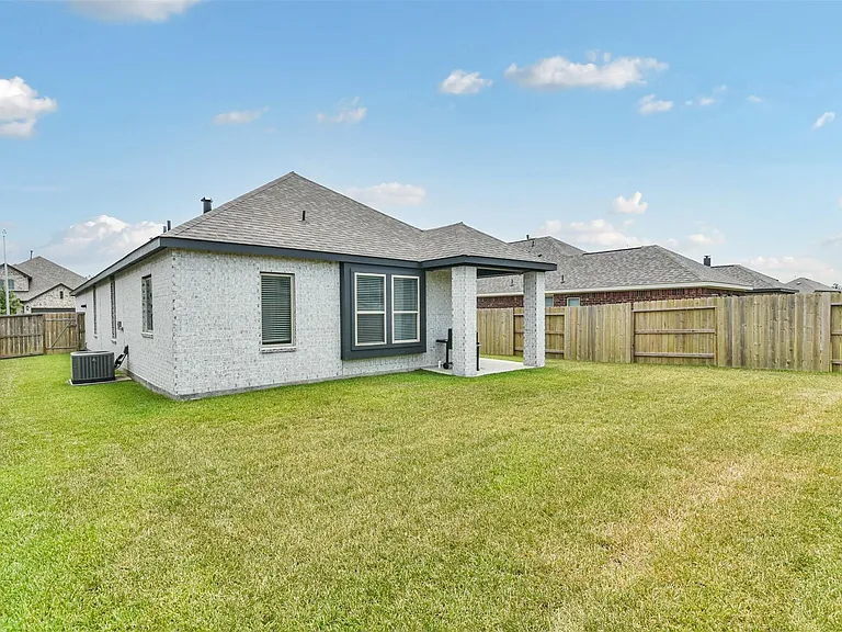15775 Cairnwell Bend Dr — Photo 43