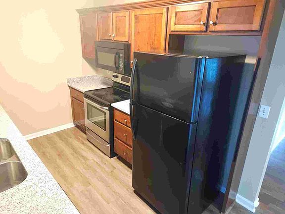 4th image of 1730 Norton Ct