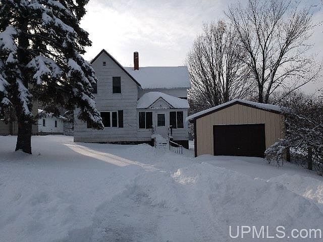 1st image of 300 Cedar St