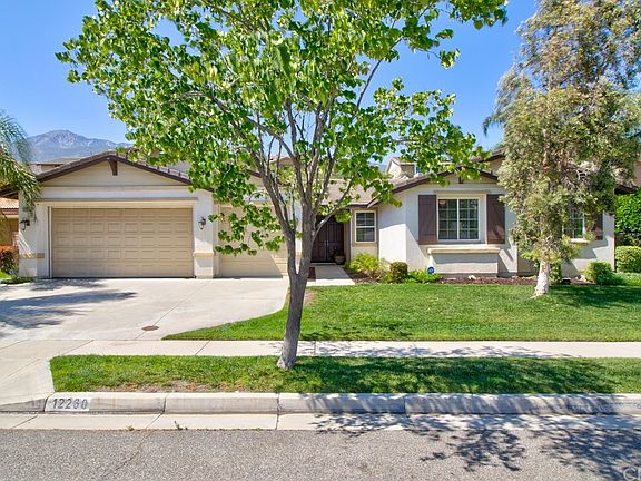 2nd image of 12260 Blackstone Dr