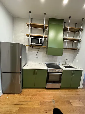 Rented by Lodger Corp | media 17