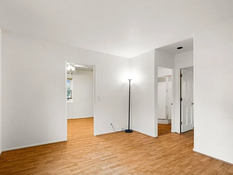 107 W Quinto St #2 — Photo 5