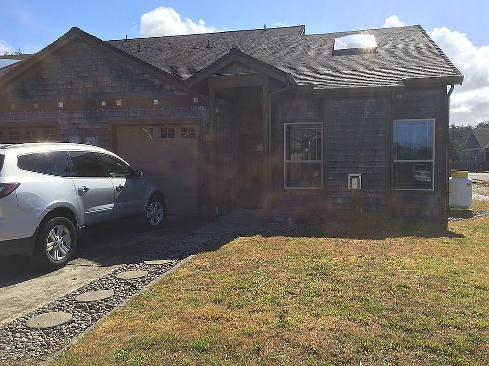 1st image of 124 28th St NW #1
