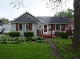 3081 Seaford Ter, Hamburg, NY 14075