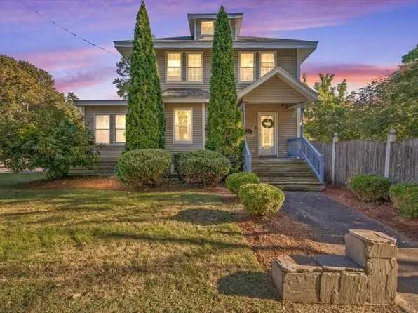 36 Lowell Ave, Haverhill, MA 01832