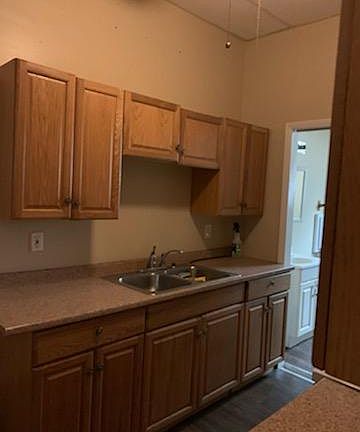 2nd image of 4248 E 71st St