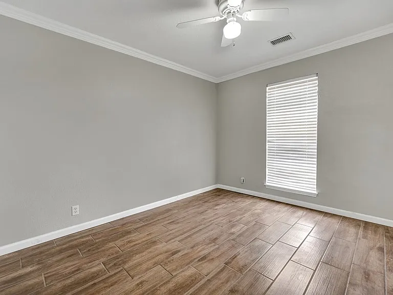 8632 Duke Ave — Photo 14