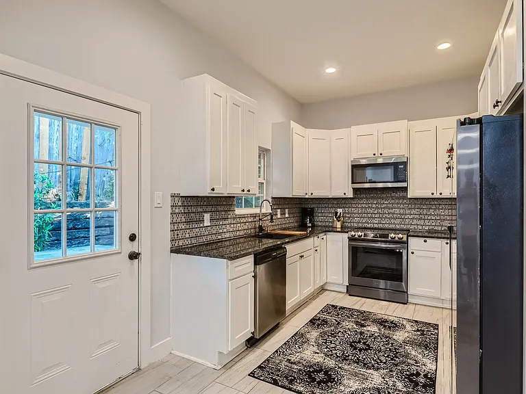 3006 Casa Bella Dr — Photo 17