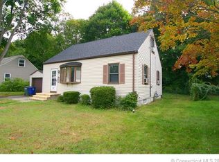 210 Greystone Rd, Bridgeport, CT 06610