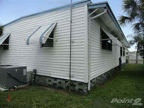 SIDE VIEW/STORM SHUTTERS