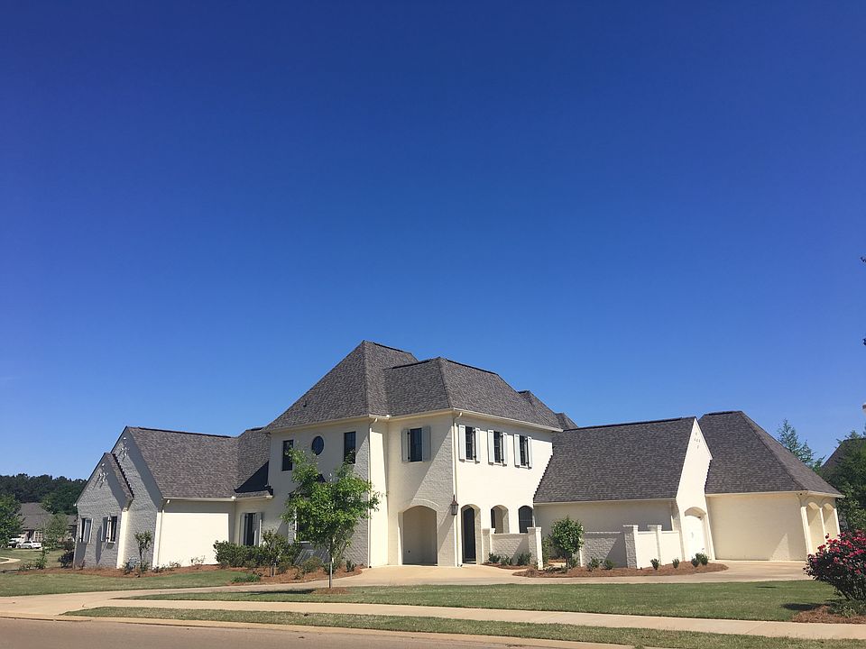 1st image of 101 Glenwood Bnd