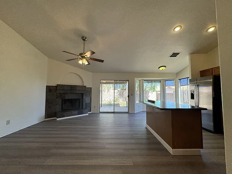 131 S Sean Dr — Photo 17