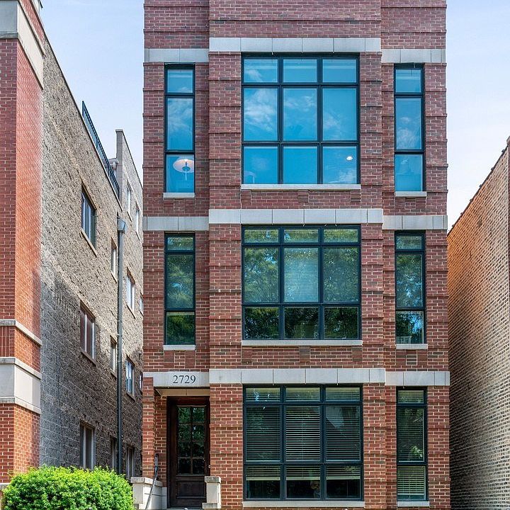 1st image of 2729 N Kenmore Ave #301
