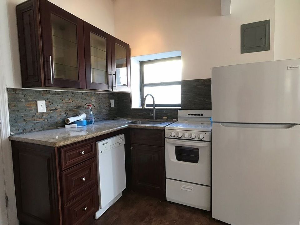 1st image of 294 7th Ave APT 2B