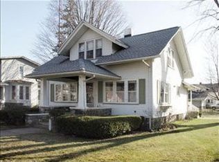 601 Elm St, Three Rivers, MI 49093