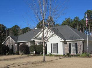 121 Walking Stick Dr, Ellerslie, GA 31807