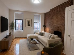 435 W 46th St APT 4FW, New York, NY 10036