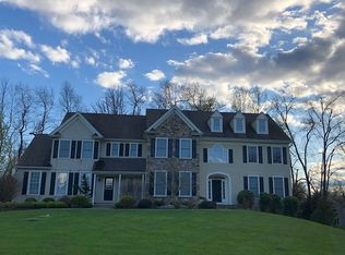 1735 Chantilly Ln, Chester Springs, PA 19425