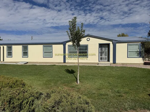814 Saiz Ln #B, Bloomfield, NM 87413