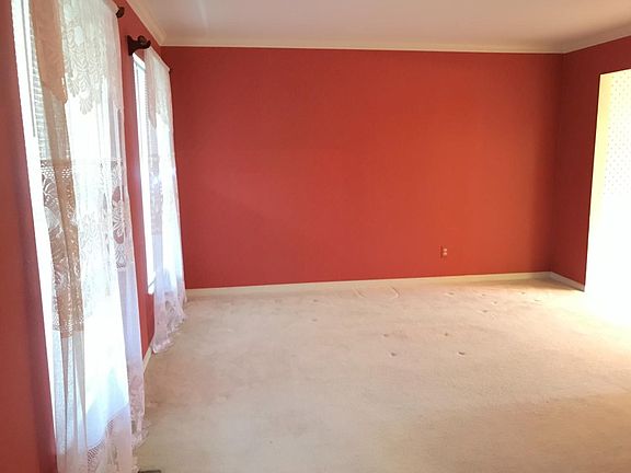 3rd image of 6907 Berry Blossom Ct
