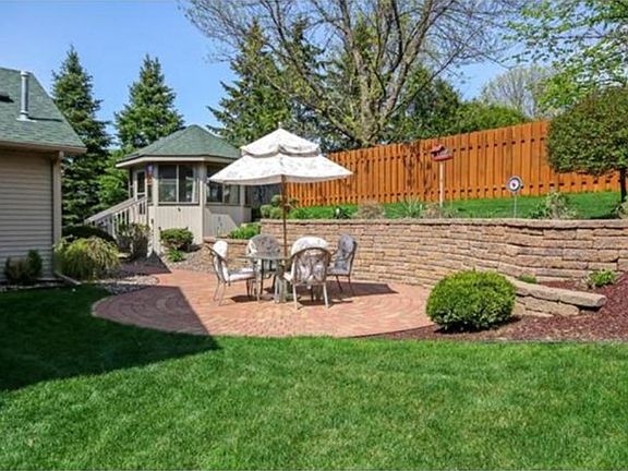3rd image of 2515 Hackberry Dr