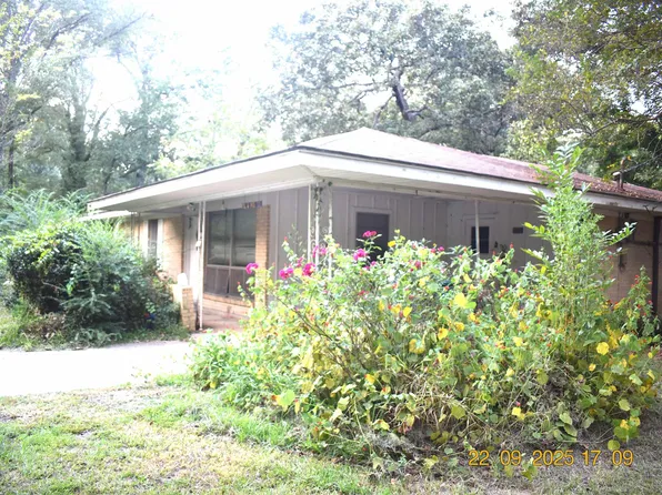 8960 Augusta Ave, Bastrop, LA 71220